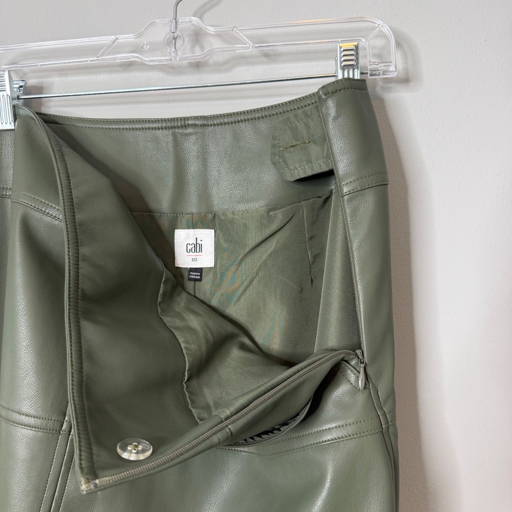 Cabi Faux Leather Skirt Womens 10 Green Kick It Midi A Line Slit Pockets 4765 - Picture 5 of 10
